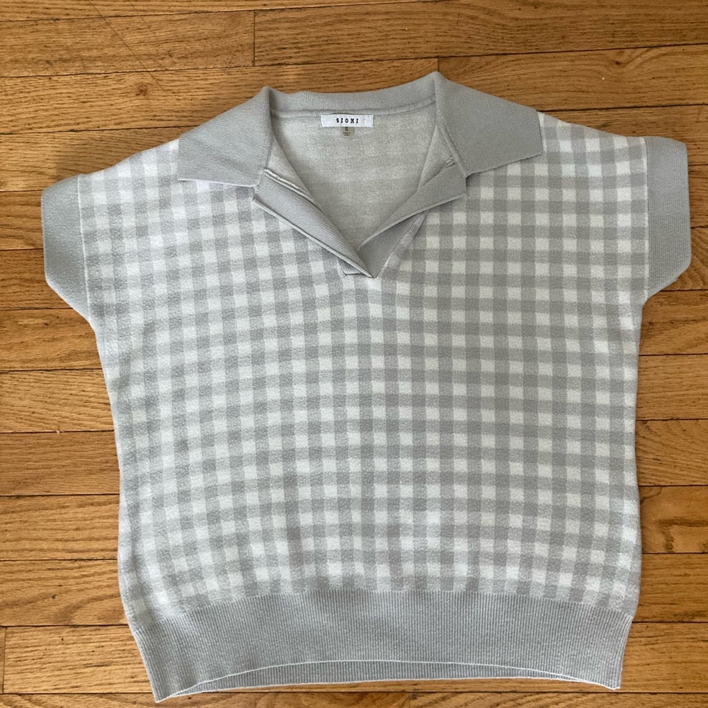 Checkered short sleeved sweater